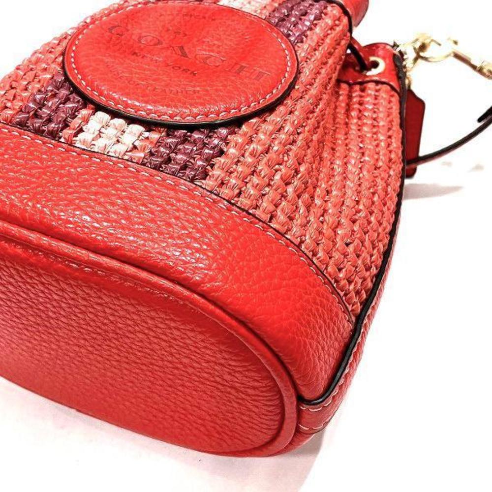 Coach Dempsey Bucket Bag Leather Handbag C9955 in Excellent condition - Picture 4 of 9